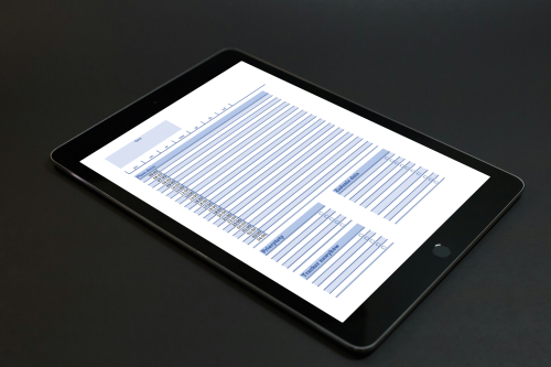 Zmień swój tablet w profesjonalne centrum organizacji. Nasz cyfrowy planer dzienny (widoczny na zdjęciu w wersji na iPad/tablet) to idealne rozwiązanie dla osób ceniących estetykę